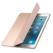 Load image into Gallery viewer, iPad 9.7'' (2018/2017) Case Smart Fold
